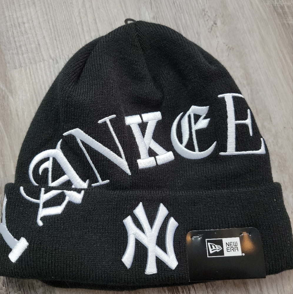 New York Yankees Beanie Unisex Adult NYY Winter Hat Knit Embroidered Black
